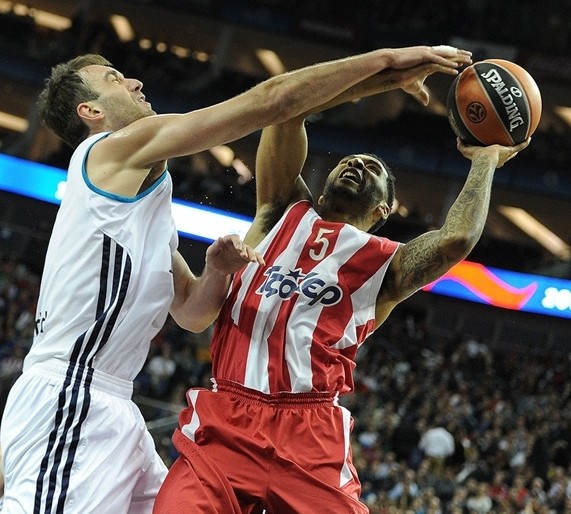 13岁零343天，阿森纳小将成为青年欧冠历史上最年轻出场球员（年仅13岁343天，阿森纳小将创造青年欧冠最年轻出场纪录）