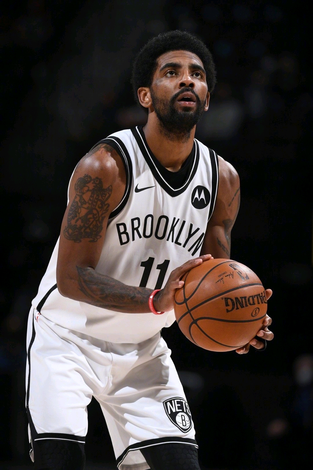 NBA半场：布伦森&大桥合砍45分，尼克斯暂以66-62领先热火（半场战况：布伦森与大桥携手砍下45分，尼克斯以66-62暂领先热火）