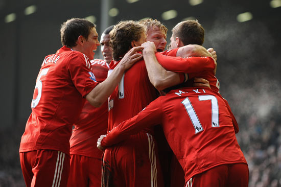 爱德华兹两个赛季投进400记三分，同期第二，仅次于库里（爱德华兹两季累计命中400记三分，同期仅次库里）