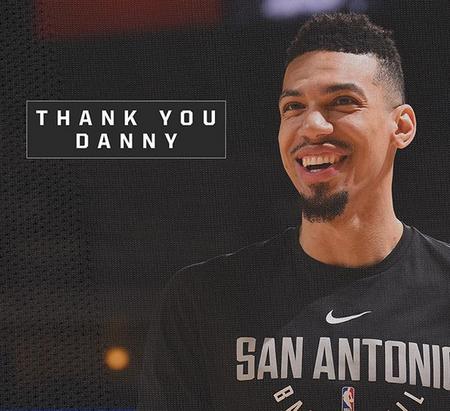 状态低迷！国王首发5虎三分6中0，半场合砍23分（手感冰冷！国王首发五虎三分六投全失，半场仅拿23分）