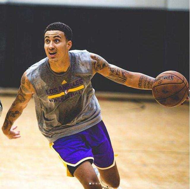 早报：求一个全是名场面的评论区（早报：想要一个名场面刷屏的评论区）