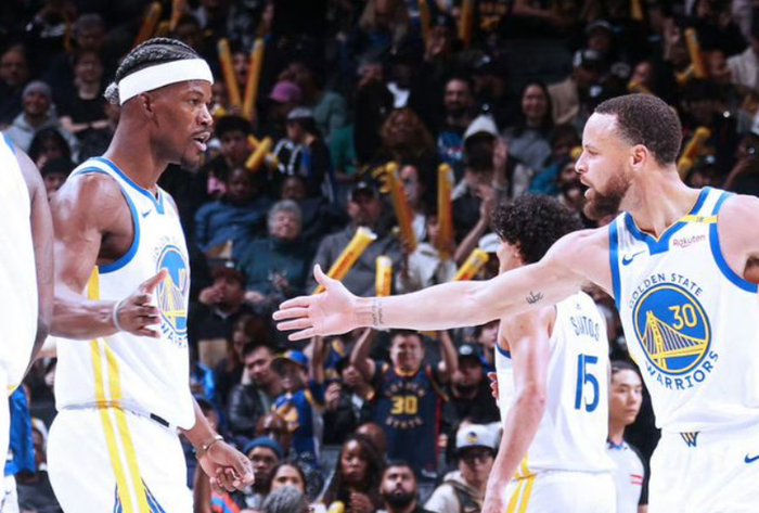 记者：杨皓宇随申花队出征亚冠广岛客场，李可因伤没有随队（记者：杨皓宇随申花远征亚冠客战广岛，李可因伤未随队）