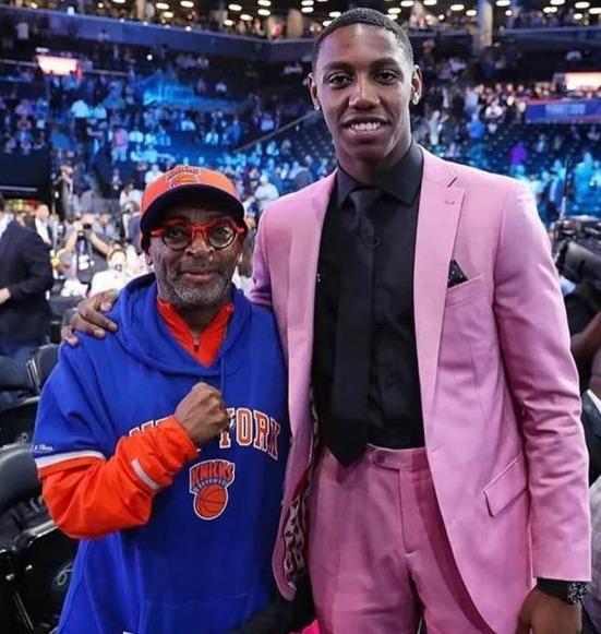 世界杯抽签详解（G-L）：姆巴佩大战哈兰德，梅罗会在淘汰赛相遇（世界杯分组解析（G至L）：姆巴佩对决哈兰德，梅罗或在淘汰赛碰面）