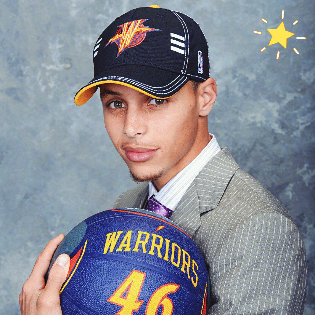 WTT总决赛：林诗栋／蒯曼1-3不敌林仲勋／申裕斌无缘决赛（林诗栋／蒯曼1-3负于林仲勋／申裕斌，WTT总决赛无缘争冠）