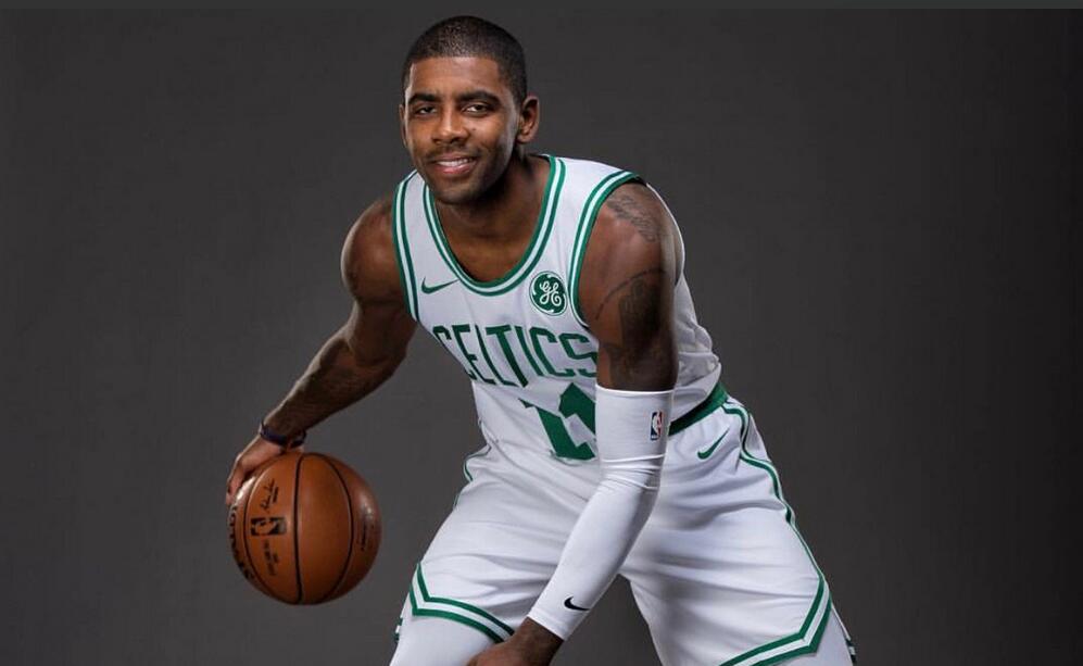 13.8万乔丹亲签球衣卖了？胖东来回应：只有一件样品 有钱也买不了（网传13.8万乔丹签名球衣已售？胖东来澄清：仅一件样品，钱再多也不卖）