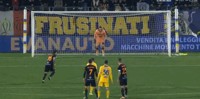 科尔：当时感觉枪手不重视我；去切尔西之前曾接近去皇马巴萨（科尔：在阿森纳感到不被重视；转投切尔西前一度接近皇马或巴萨）