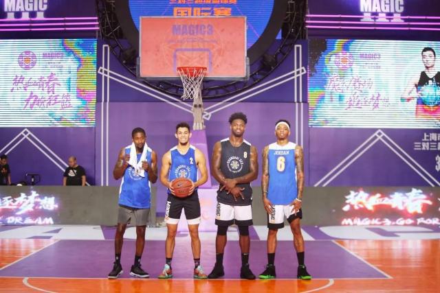 回应赫罗纳球迷，维尼修斯对着看台喊道“去西乙吧！”（回击赫罗纳球迷，维尼修斯朝看台高喊：降到西乙去！）