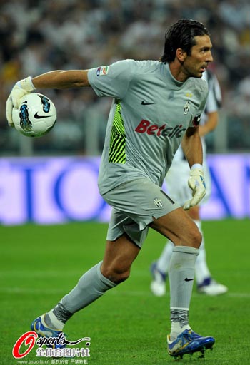 FC26坚不可摧：萨拉赫领衔，萨卡、莫德里奇、卡马文加在列（FC26无坚不摧：萨拉赫挂帅，萨卡、莫德里奇、卡马文加入选）