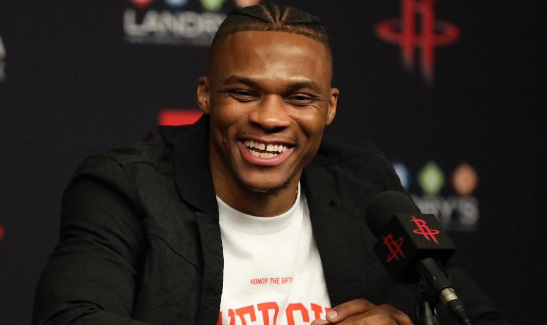 CIES列2021年来转会盈利榜：法鹰2.86亿欧居首，布莱顿第二（CIES公布2021年至今转会盈利榜：法鹰以2.86亿欧领跑，布莱顿第二）