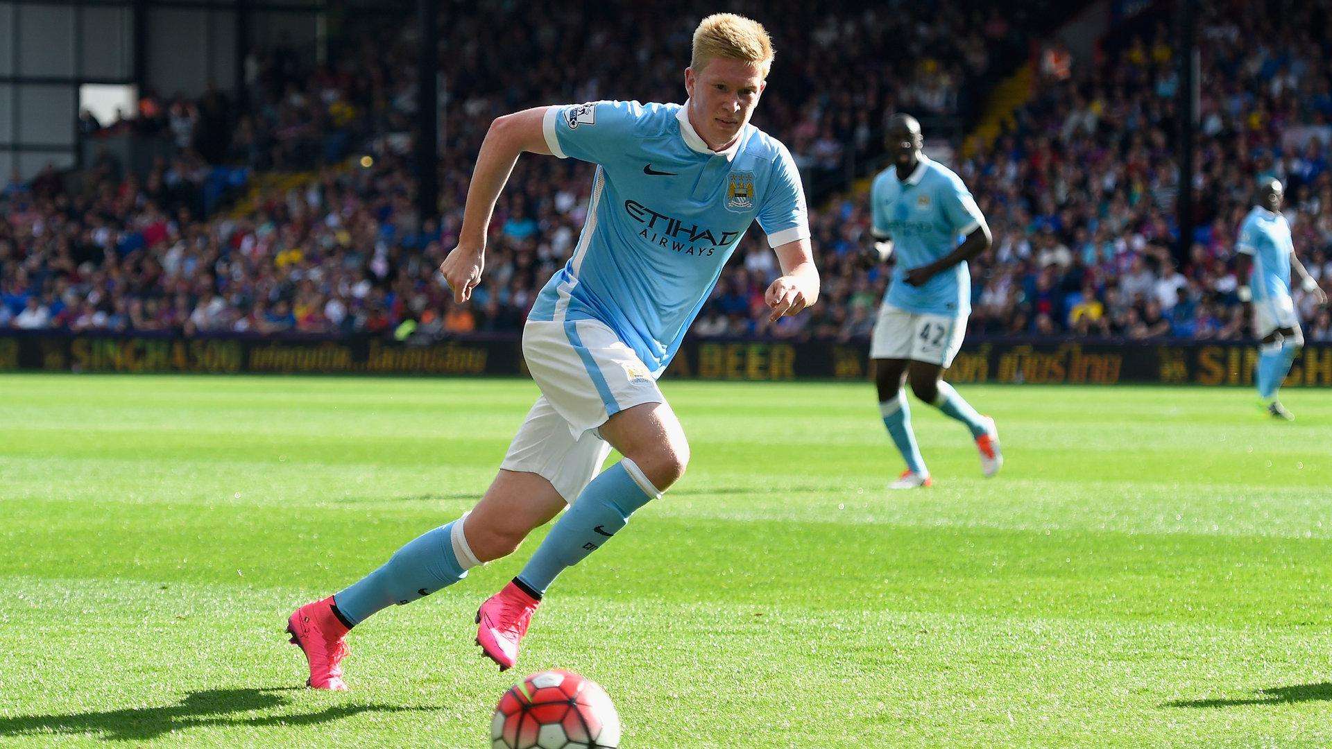 Hero扳平比分，菠萝关羽盯死敌方双c（Hero将比分扳平，菠萝关羽锁死对面双C）