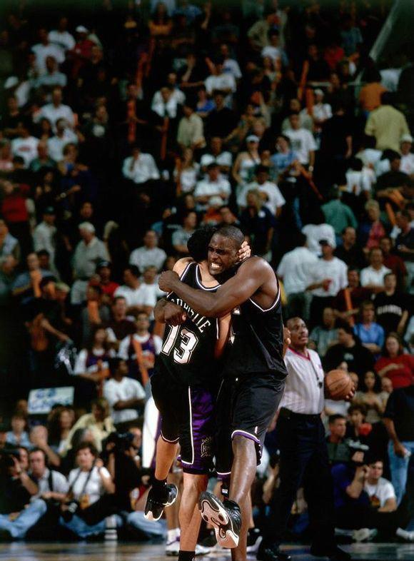 阿媒：奥斯卡所患非严重的结构性心脏病，但是否退役仍不明朗（阿媒：奥斯卡确诊非重度结构性心脏病，是否退役尚未确定）